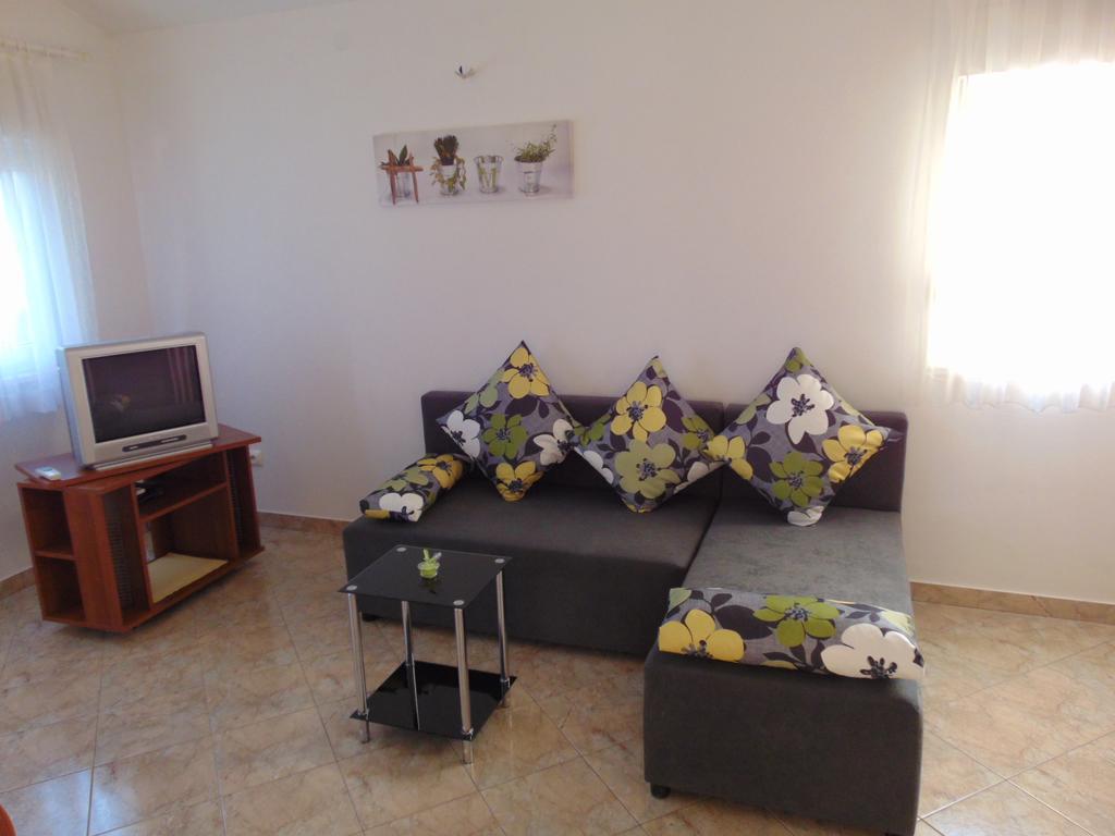 Apartments Borozan Vinisce Room photo